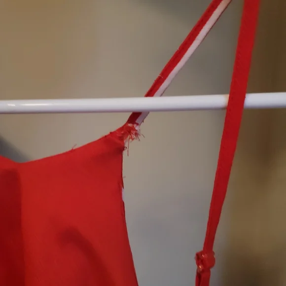 Open Back Top - Picture 3 of 4